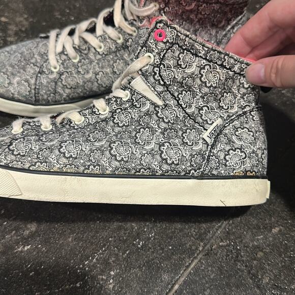 VANS Sydney Henna Hi Womens Black Paisley Print Skate Ankle Sneakers Shoes 8.5 - Picture 9 of 12